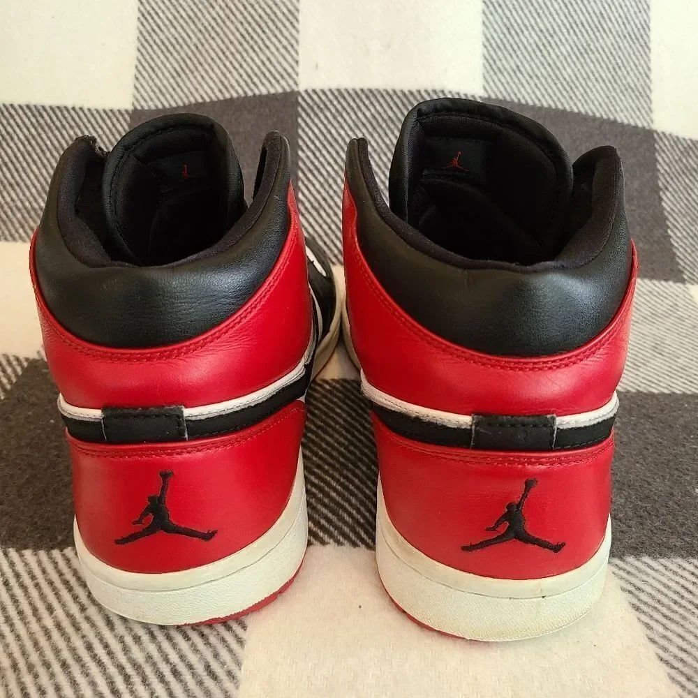 Jordan 1 Old Love - Picture 3 of 7